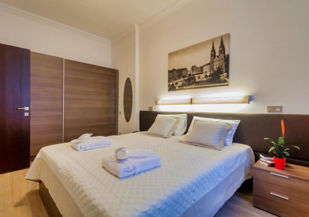Vinohradsky Dum Residence Prague Exterior photo